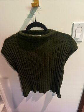 Michael Stars Olive Ribbed Short Sleeve Top